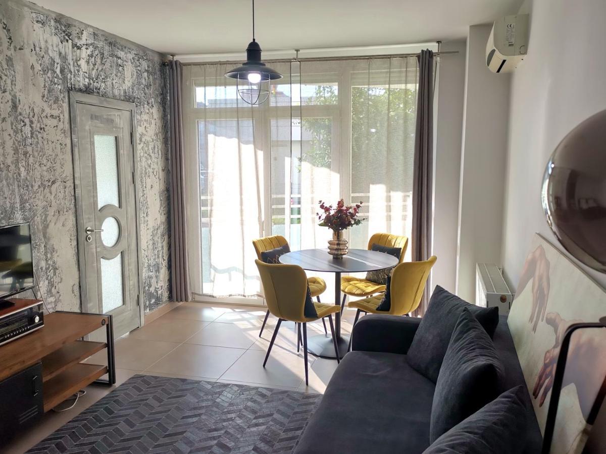 Caraway Apartment Oradea Exterior foto